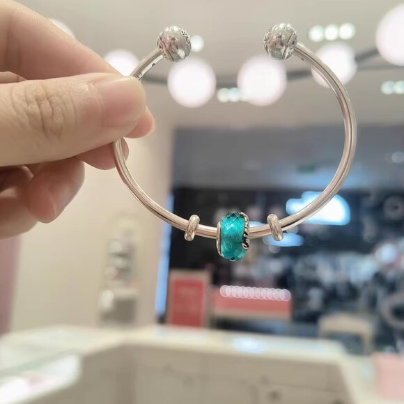 Pandora Silver Open Bangle with Blue Faceted Murano Glass Charm - Picture 4 of 5